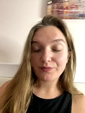 Bellatrisssaa online show from November 2025 04:12:02 PM