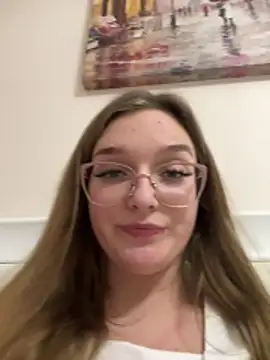 Bellatrisssaa online show from December 2025 04:22:01 PM