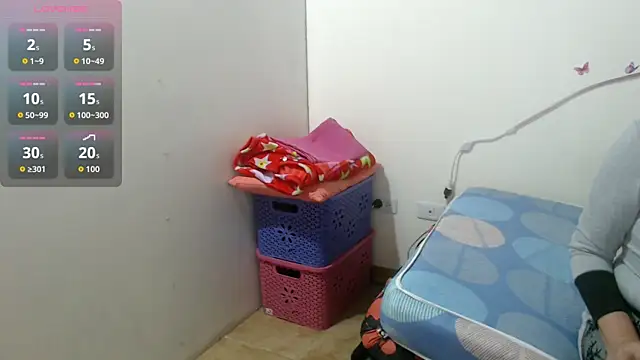 Snapshot of Valeryxs chatting on September 2025 07:19:02 PM Valeryxs online show from September 2025 07:19:02 PM