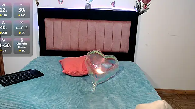 Snapshot of Valeryxs chatting on November 2025 08:53:01 PM Valeryxs online show from November 2025 08:53:01 PM