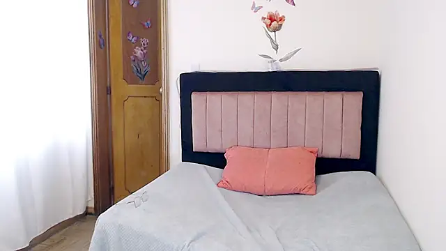 Valeryxs online show from February 2026 08:08:01 PM