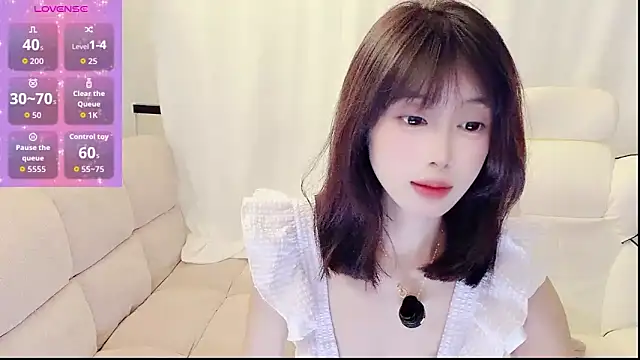 yuanbao a online show from February 2026 12:16:01 PM