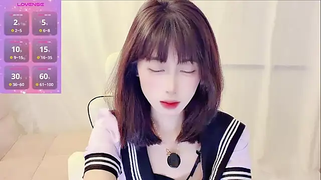 yuanbao a online show from February 2026 12:04:02 PM