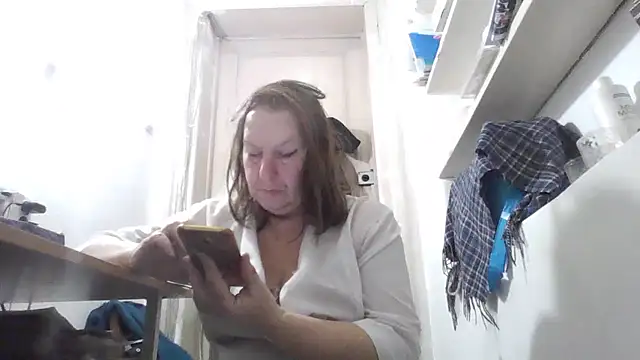 AnnaLive570 online show from February 2026 07:00:01 AM