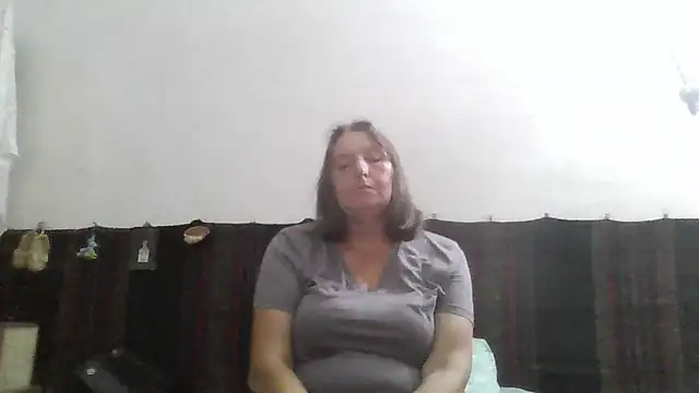Snapshot of AnnaLive570 chatting on July 2026 04:24:01 PM AnnaLive570 online show from July 2026 04:24:01 PM