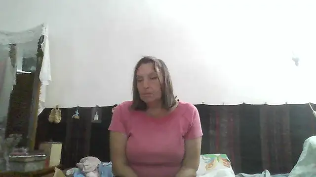 Snapshot of AnnaLive570 chatting on June 2026 03:32:01 PM AnnaLive570 online show from June 2026 03:32:01 PM