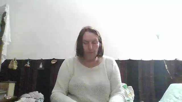 AnnaLive570 online show from April 2026 06:14:01 PM