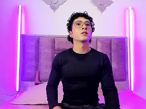 0anonimo bottom1 online show from September 2025 08:26:02 PM