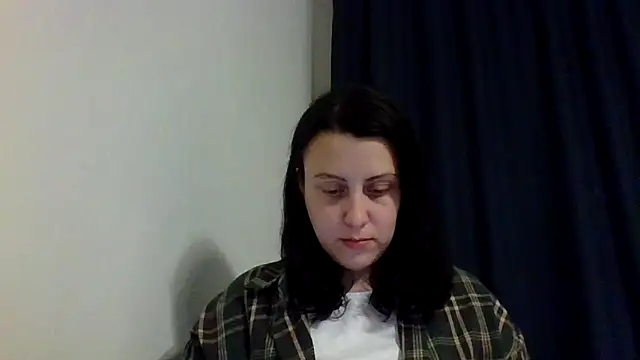 Snapshot of Nyrella chatting on November 2025 07:39:02 PM Nyrella online show from November 2025 07:39:02 PM