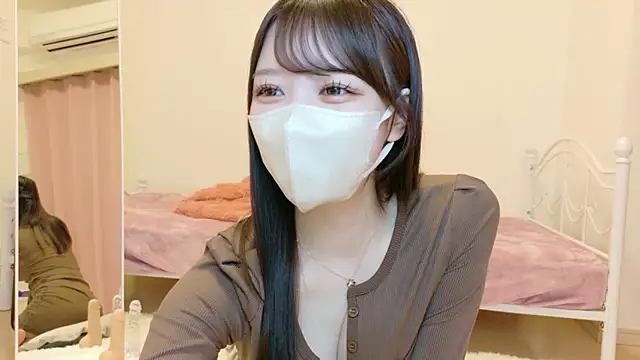 roachan  online show from January 2026 12:33:01 PM