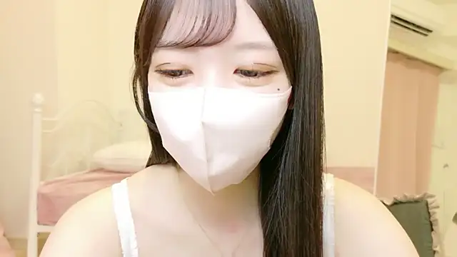 roachan  online show from March 2026 01:45:01 PM