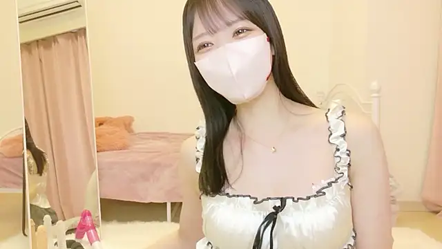 roachan  online show from February 2026 03:20:01 PM