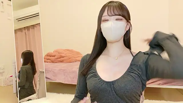 roachan  online show from January 2026 12:52:02 PM