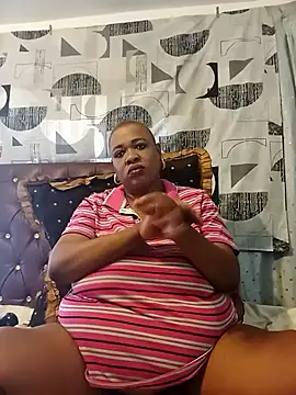 Snapshot of BUSTY_QUEEEN chatting on September 2025 06:46:01 AM BUSTY QUEEEN online show from September 2025 06:46:01 AM