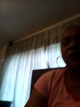 Snapshot of BUSTY_QUEEEN chatting on September 2025 06:34:01 AM BUSTY QUEEEN online show from September 2025 06:34:01 AM
