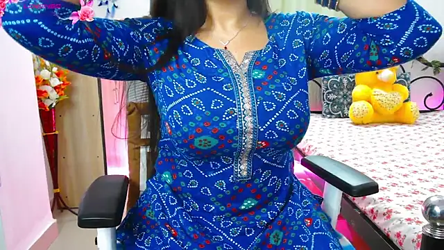 WildDimpi 0 online show from October 2025 06:15:01 PM