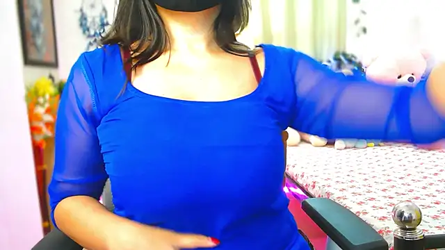 WildDimpi 0 online show from June 2026 04:41:02 PM