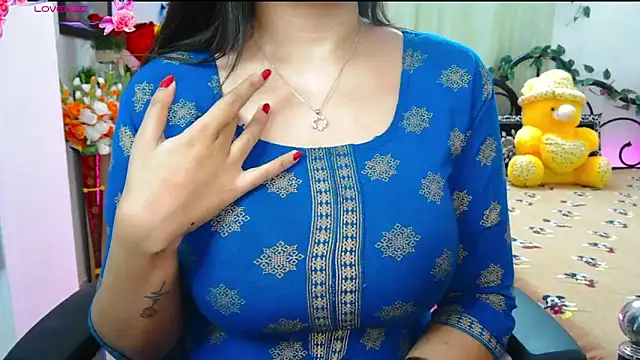 WildDimpi 0 online show from December 2025 06:29:01 PM