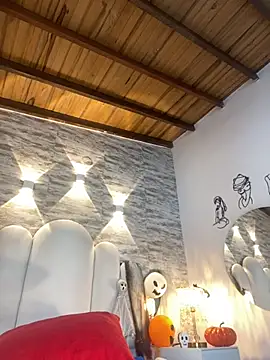 Kristy1  online show from October 2025 12:02:01 PM