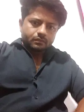 Snapshot of urhotboymeet chatting on October 2025 06:10:01 PM urhotboymeet online show from October 2025 06:10:01 PM