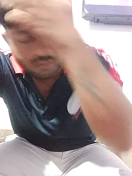 Snapshot of urhotboymeet chatting on September 2025 04:47:02 PM urhotboymeet online show from September 2025 04:47:02 PM