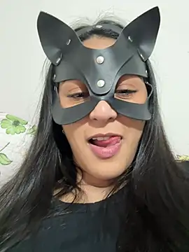 Snapshot of Indy_black_cat chatting on July 2026 09:56:01 PM Indy black cat online show from July 2026 09:56:01 PM