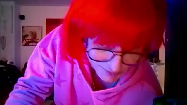 hellgirl1980 online show from April 2026 10:38:02 PM