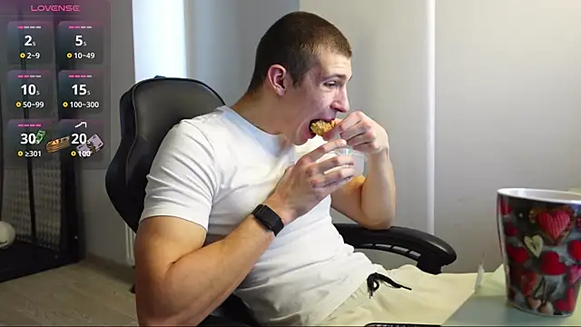 Snapshot of Ryan_Dozer chatting on November 2025 07:40:01 AM Ryan Dozer online show from November 2025 07:40:01 AM