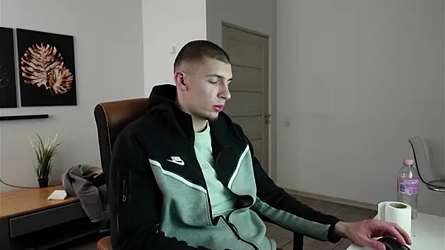 Ryan Dozer online show from March 2026 07:10:02 AM