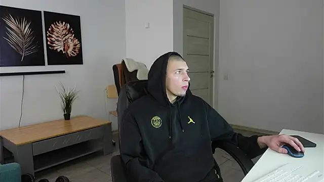 Ryan Dozer online show from March 2026 07:26:01 AM