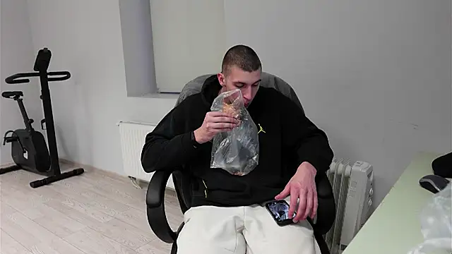 Ryan Dozer online show from April 2026 06:09:02 PM