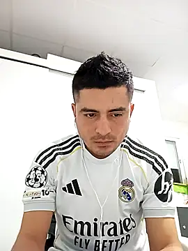 Andr3s69xxx online show from February 2026 07:46:01 PM