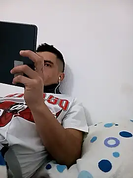 Andr3s69xxx online show from January 2026 09:08:01 PM