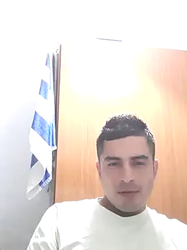 Andr3s69xxx online show from September 2025 08:52:01 PM