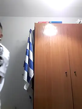 Andr3s69xxx online show from September 2025 07:25:02 PM