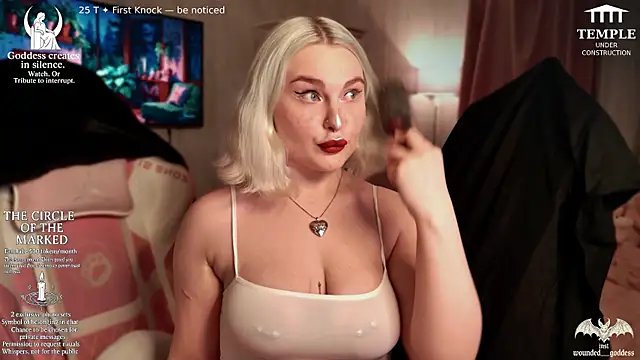 Snapshot of Wounded_Goddess_ chatting on November 2025 04:10:05 PM Wounded Goddess online show from November 2025 04:10:05 PM