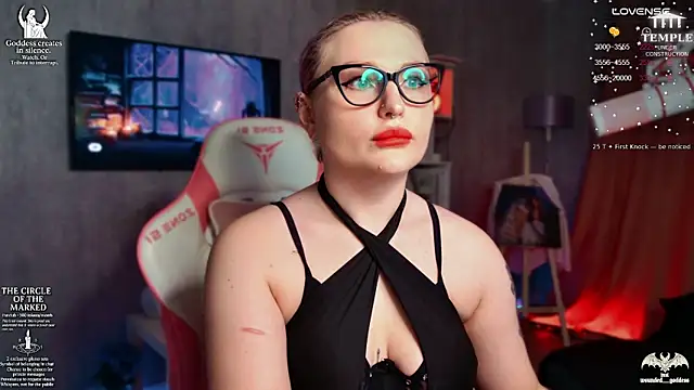 Snapshot of Wounded_Goddess_ chatting on December 2025 03:14:02 PM Wounded Goddess online show from December 2025 03:14:02 PM