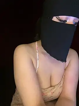 RooVaaN-Xx online show from February 2026 12:32:02 AM