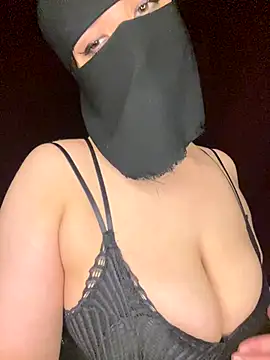 RooVaaN-Xx online show from January 2026 11:20:01 PM