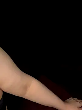 RooVaaN-Xx online show from November 2025 05:40:01 PM