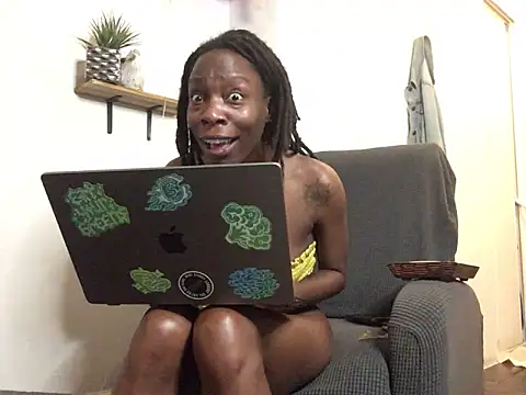 littyleesh1 online show from September 2025 01:48:01 AM