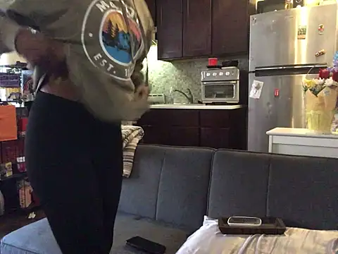 littyleesh1 online show from April 2026 07:17:01 PM