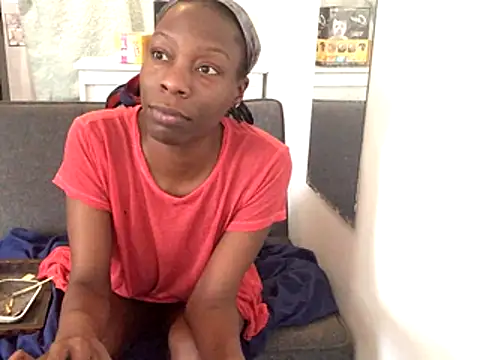 littyleesh1 online show from October 2025 06:49:02 PM