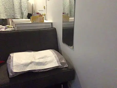 littyleesh1 online show from November 2025 09:08:02 PM