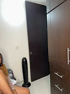 charlottekiss99 online show from April 2026 10:12:01 PM