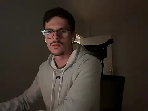 Snapshot of gabemodel chatting on November 2025 12:25:01 AM gabemodel online show from November 2025 12:25:01 AM