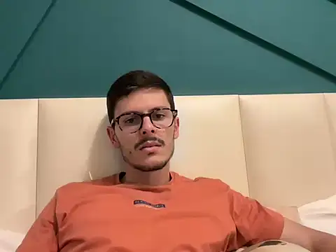 Snapshot of gabemodel chatting on September 2025 11:37:01 PM gabemodel online show from September 2025 11:37:01 PM