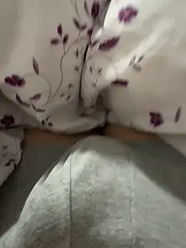 Snapshot of JJ_131 chatting on September 2025 04:40:01 PM JJ 131 online show from September 2025 04:40:01 PM