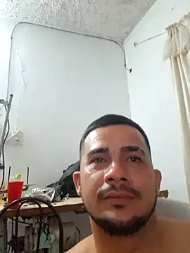 Snapshot of yeffito1 chatting on September 2025 06:35:01 AM yeffito1 online show from September 2025 06:35:01 AM