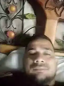 Snapshot of yeffito1 chatting on October 2025 04:02:01 AM yeffito1 online show from October 2025 04:02:01 AM